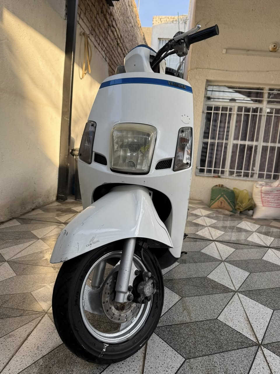 السلام عليكم
للبيع، بوليسي مسطره لون ابيض داخل رصاصي 
كفاله عامة مامفتوحة ولا تنقيص ولا تبخير ولا كلشي . ختم واحد داخل وكفرات ومكينه ، كلها شغاله كهربائات لايت زنون مكاني قضاء المسيب 
*********** ومتواجد بلخاص هم
شراي تعال خاص تحب تسولف لتجي
