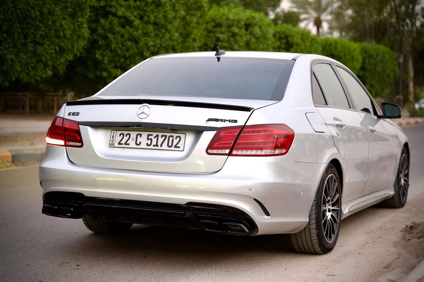 مرسيدس w212 
مرسيدسE350
موديل 2010 
فتحة سقف
كيجات وشاشه وسطيه محدثات 
اناره داخليه
كير محرك جديد
داخله كلين بيها باب خلفي عكس السايق وصبغ كنر الجاملغ الخلفي بالعراق
محدث كت 63 كامل 2016 داخل وخارج 
تخم تاير جديد 
تخم ويل جديد
ادامه كامله جديده( فيت بم+ نوزلات+ بلكات )جدد
منظومة تبريد جديده(فريز +كمبريسر+راديتر)جدد
ايرباك سليم
رقم أربيل دولي 
فول تحكم كشنات جلد 
سنويه تضليل 80%
سنويه لغاية 2028
هزه ورقم أربيل باسمي
الاستفسار عالخاص


**إذا كنت صاحب هذا الإعلان وتريد حذفه لأي سبب، رجاءا أرسل رسالة إلى الدعم الفني**