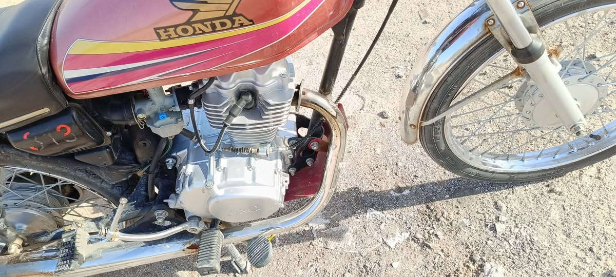 لادخان لاتبخير لا صوت دراجة تاخذها تلف راسك وتنام السعر ٦٥٠ وبيها مجال حك جيه فقط مكاني سفوان سفوان سفوان

‏‪***********‬‏

‏‪***********‬‏
