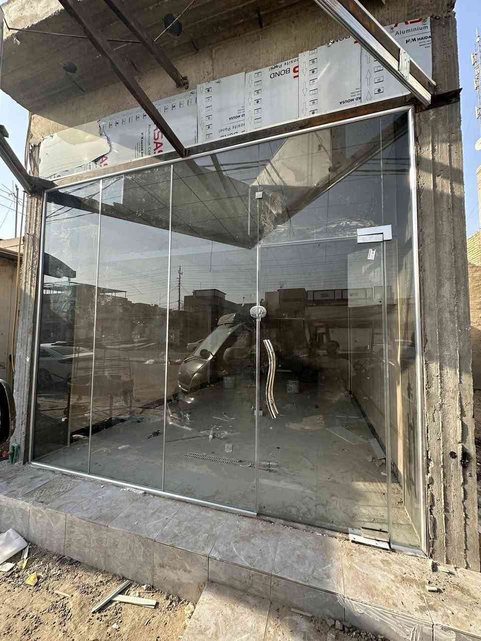 بسم الله الرحمن الرحيم 
مستعدين لتجهيز الواجهات الزجاجيه و القواطع الزجاجيه 10 ملم العنوان: كربلاء المقدسة قرب السفارة التركية 
***********
*********** منتظر عريبي
