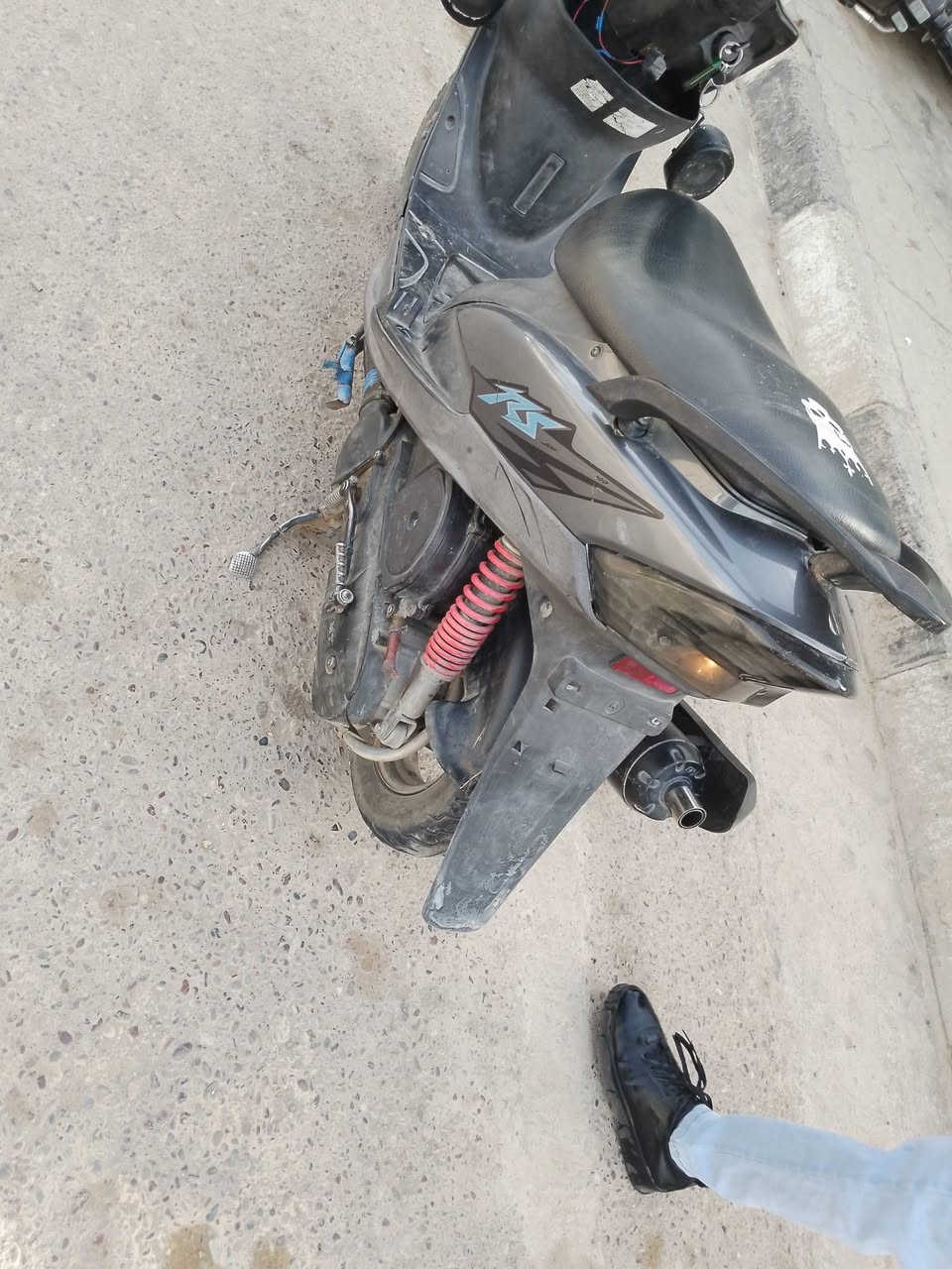 سلام عليكم للبيع ماكس عدله ياباني دراجة كامله أول فتحه الها شرط دراجة كامله سلف هندر كهربائيات كلها شغاله هورن اشاير سكن عداد لونين لايت عالي ناصي شرط شلعه معدل سعر  650وبيها مجال للطيبين مكاني تكريت للستفسار  ***********
