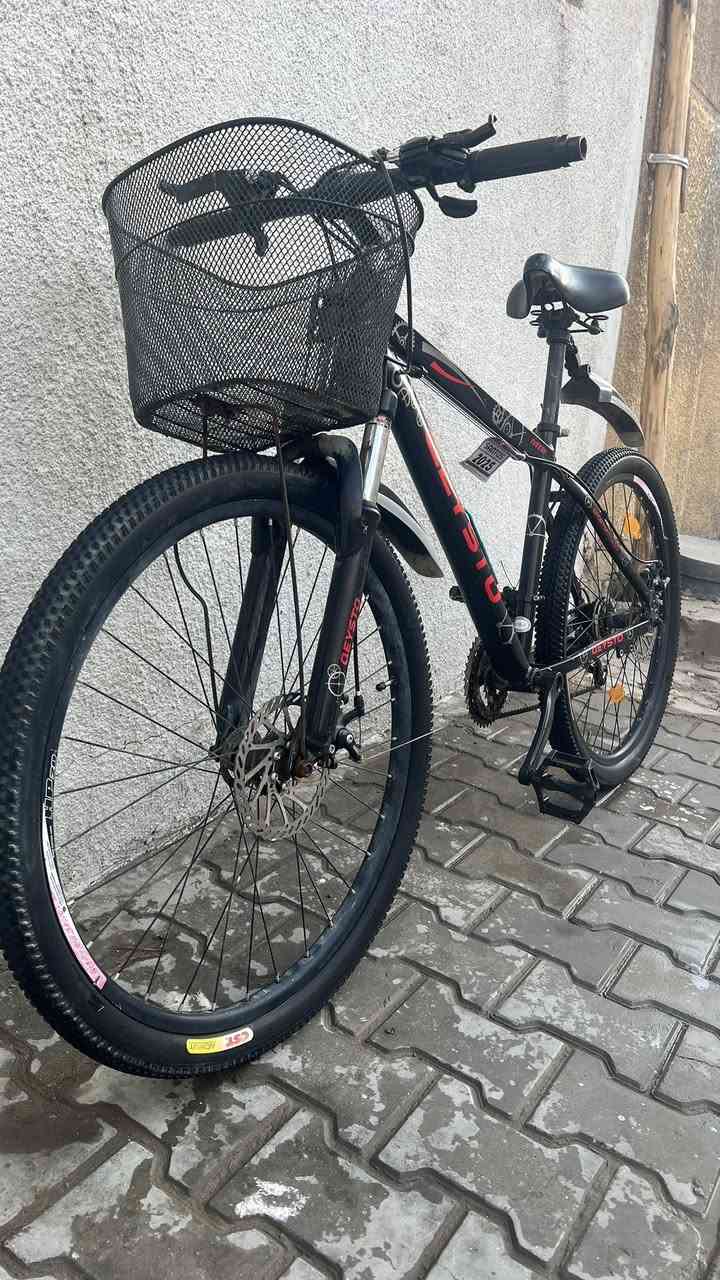 سلام عليكم بايسكل نضيف درجه أولى تايرات جدد بريكات شغالات مثل ما واضح بالصور  بس السيم مال گبر مگطوع والباقي كله نضيف السعر 85 وبي مجال مكاني بغداد شعله چكوك توصيل ماعندي للاستفسار خاص


**إذا كنت صاحب هذا الإعلان وتريد حذفه لأي سبب، رجاءا أرسل رسالة إلى الدعم الفني**