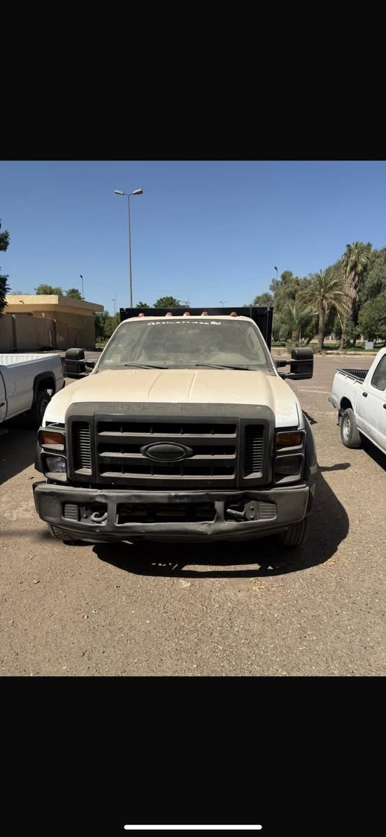 سلام عليكم سياره فورد F550 موديل السياره2008 السياره جديده عوزهه بس غسل داخل نضيفه كشر نضيفه السياره مصبوغه عام للجمالية  مال مزاد  تخم تايرات جدد انطيك وكاله ام باركود كامله معامله بس تروح ترقم  سياره مخزنه  ما ماشيه بل عراق  محرك سليم باتري جديد ادمه للمحرك  كفاله محرك وكير   سياره جديده   السعر خاص الاستفسار رقم ***********
