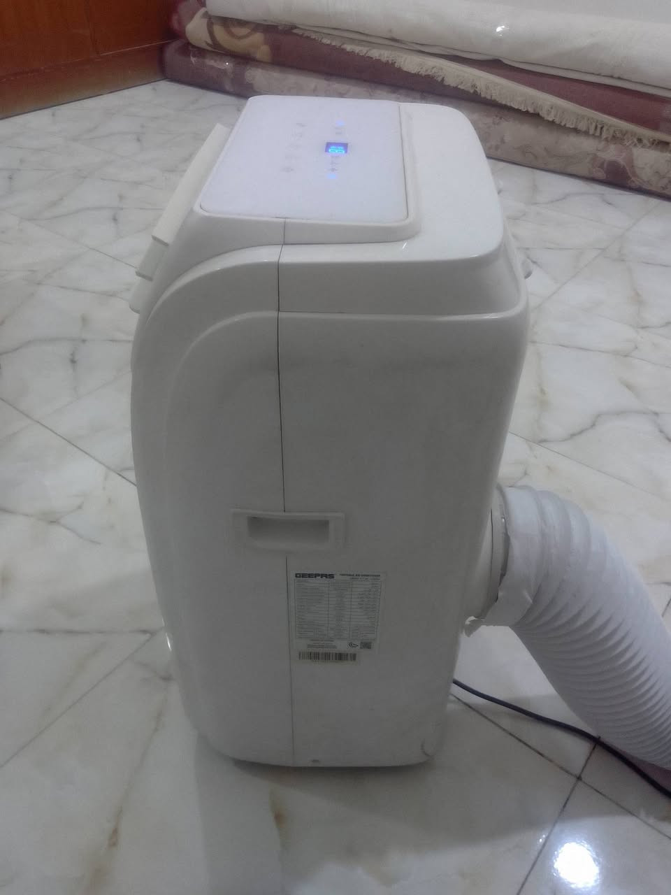 سبلت 1 طن متنقل سهل النقل داخل البيت سعره 250 وبي مجال بروده ثلج


**إذا كنت صاحب هذا الإعلان وتريد حذفه لأي سبب، رجاءا أرسل رسالة إلى الدعم الفني**