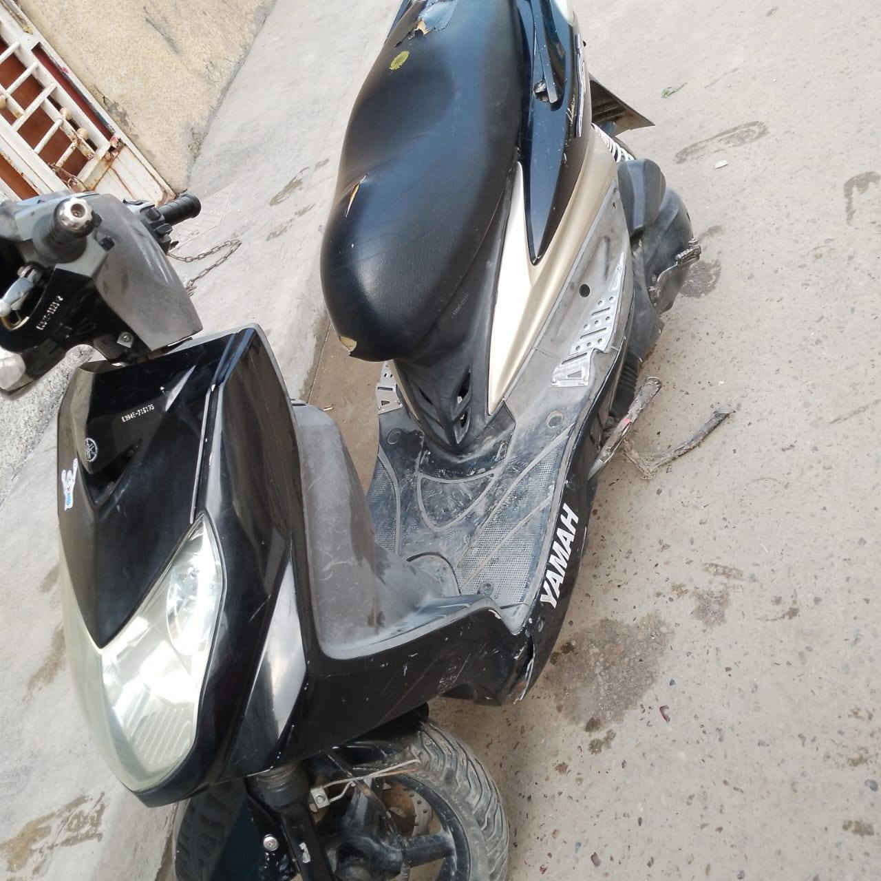 السلام عليكم، دراجه سكنس فحل كابريتر، للبيع كابريتر جديد كلجات وقايش جدد نكره سلف، السعر 650 عنواني الشعب حي البساتين رقم الهاتف ***********
