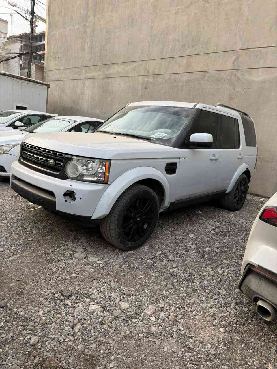 للبيع لاندروفر 2010
مكينةة لكزس 4000
كيرها مبدلي جديد بس بي مشكله كيرها هم لكزس 
عليةة غرمات ١٨٠٠ ينزل من سعرها
 ***********
