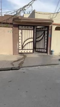 حي صلاح • ٣٠٠م • غرفتين