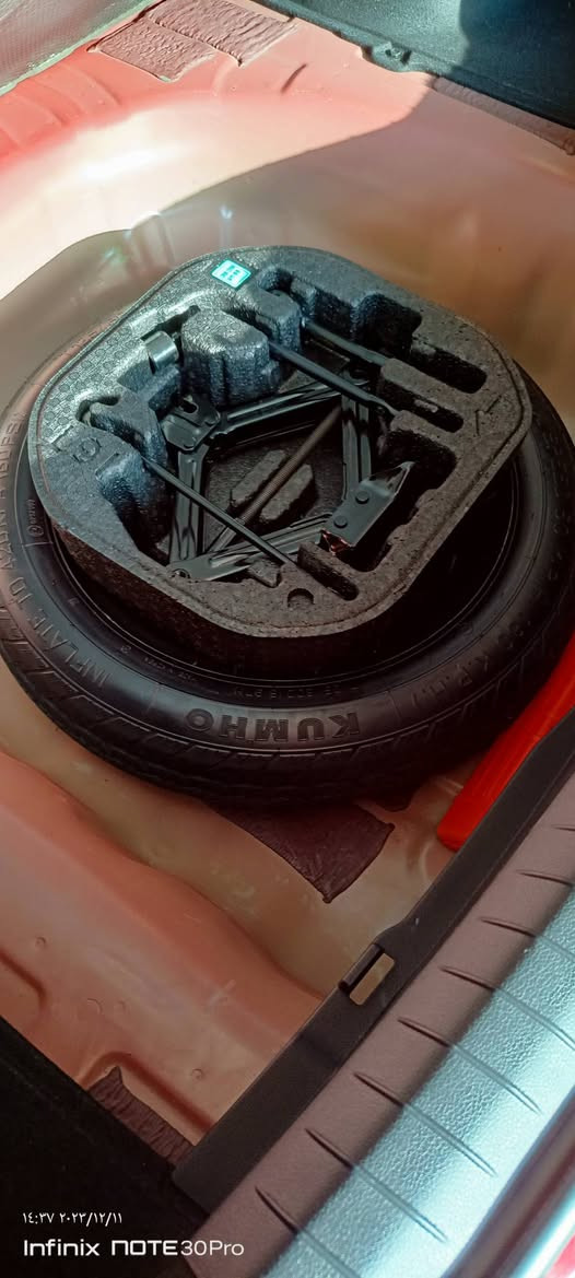 سلام عليكم 
سياره للبيع سوناته مديل 2020
وارد خليجي فول مواصفات حار بارد كشن
كرسي متحرك عند فتح الباب حساسات امامي وخلفي 
كامرات 360درجه لايت امامي عدسه فول سستم ايرباك 
 محرك 2500mpi
عنوان سياره بصره باقي المواصفات بعد بيها خير من الله 
سياره باسمي سعر 205 رقم هـ*********** متواجد واتساب فقط
ملاحظه ( سياره بيها فقط بارد شبر وباقي كفاله )
