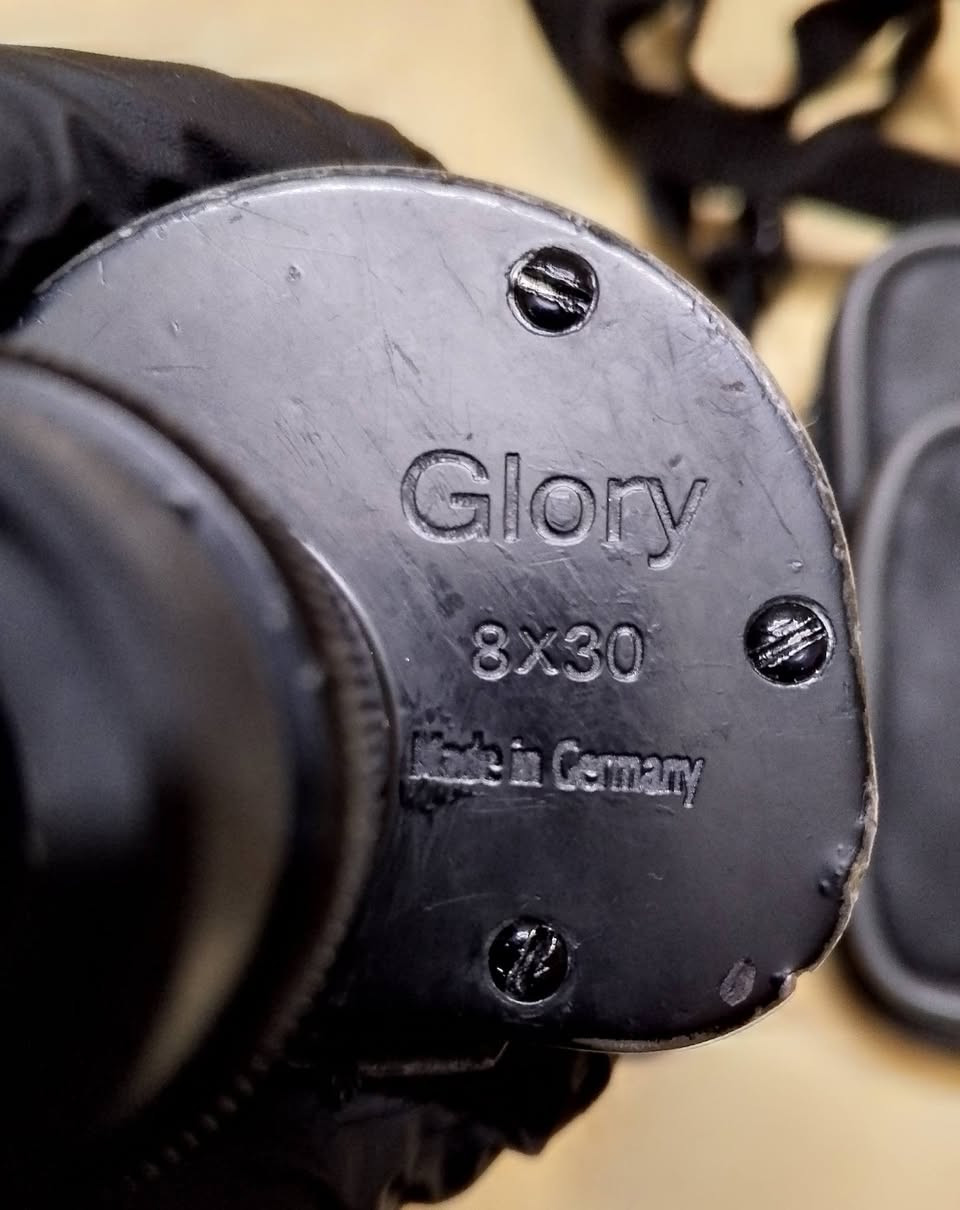 ناظور الماني تك عين نظيف 
وباه جنطة جلد وقبغات 
كلش صافي شرط الفحص 
45 الف مع التوصيل 
واتساب ***********
