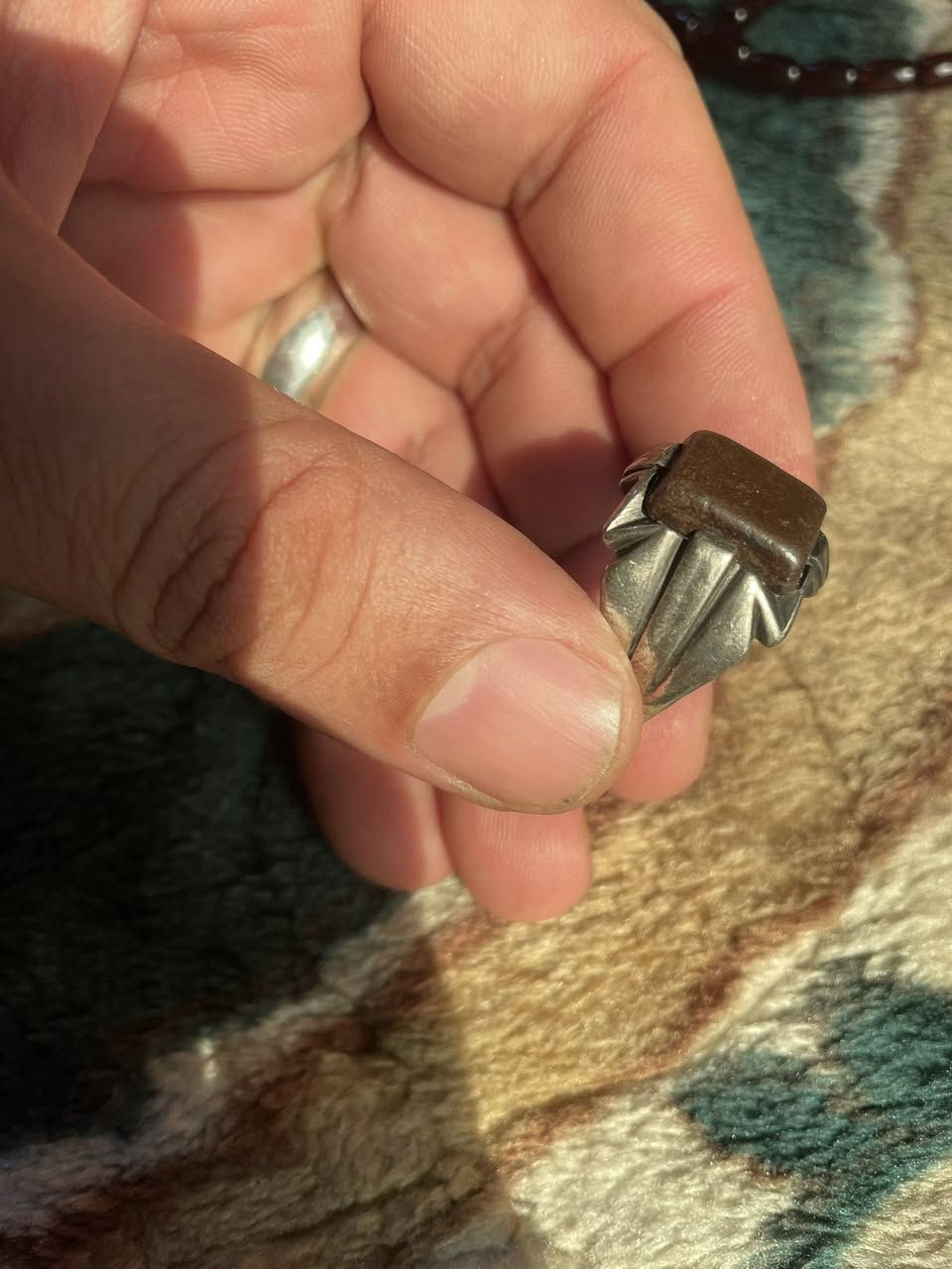 حجر صيني مكاوي
حجر سليماني
حجر لا اعرف نوعه اللون اسود 
متاح 💐


**إذا كنت صاحب هذا الإعلان وتريد حذفه لأي سبب، رجاءا أرسل رسالة إلى الدعم الفني**