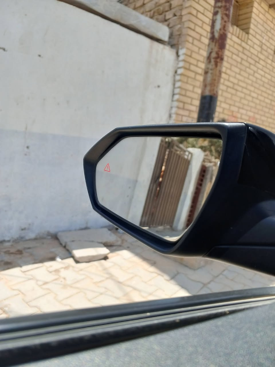 النترا 2022 فول 1/1 رادار محيطي سياقة ذاتية ليمتد فتحة كشنات جلد تدفئة بصمة بيها أثر حالوب بالقمارة وحادثها بأمريكا أمامي بيها فخذة معورة وتعديل بالشاصي رقمها بغداد. 
السعر 115$. 
موبايل ***********
