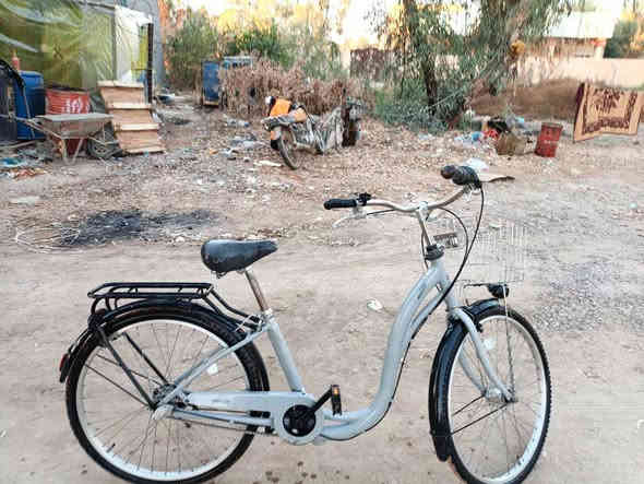 السلام عليكم بايسكل للبيع يتحمل اوزان ثقيلة السعر( 140) للتواصل*********** العنوان بابل ابو غرق
