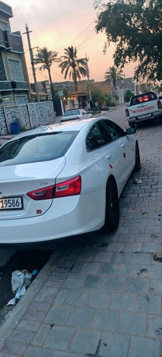 سلام عليكم
ماليبو فئه : LT 
مواصفات : فول ماعدا الفتحه
ضربه امريكا / جاملغ امامي مبدل نفس لون ( وجاملغ عكس سايق مصبوغ ) فقط لا غير 
تخم تاير جديد 
دوشمه جديده 
كير ومكينه نضيفات 
تيربو  جديد 
تجي تفحصها وتوديها سونار وين ميعجبك 
مكانها : عامرية / شارع عمل شعبي 
تواصل : ***********  
سعر : 10000$ شده وبيها مجال حك جيه 
ممتواجد عل فيس فقط واتساب واتصال
