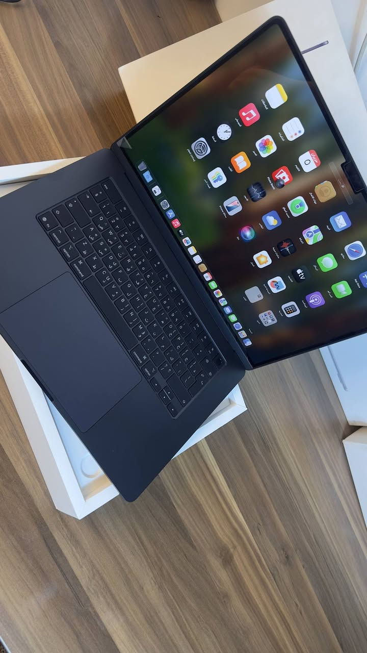 Macbook Air m4 15
15 inch
16/256
جديد عدد دورات الشحن 6 فقط
بطارية 100%
موديل 2025
الشاحن والكيبل ع وضع الشركة ما مفتوحات
للأستفسار ارسل رسالة

سوي انظمام حت تشوف البقية 👇🏻
https://t.me/wolf_store_iq

متوفر ايضا pro m4 14 
16/512 

متوفر Air m5 13 
16/512

متوفر ايضًا Air m2  13 inch 16/256  
جديد ممفتوح. لون مدنايت

متوفر ايضًا :  Air m4 13 
16 /512 

ومتوفر : Air m4 15
16 /256 

متوفر ايضا : macbook pro M4 pro 14
24/512 
جديد فقط مفتوح من العلبة 

متوفر ماوسات جيل 3 اخر اصدار مستخدم نظافة 100‎%‎  مع علبة وبدون كيبل.

متوفر ادابترات شواحن من 29 واط الى 140 واط اورجنال اصلي فقط مع كيبلات التايب سي والمغنتك. 

للطلب والأستفسار ارسال رسالة 

قناه التلي انشر بيها ماكات انظموا الها
https://t.me/wolf_store_iq

تيك توك
www.tiktok.com/@wolf.wiq
انستا
https://www.instagram.com/wolf.wiq/profilecard/?igsh=MXdpZG5maTQ5N3p1ZA==


**إذا كنت صاحب هذا الإعلان وتريد حذفه لأي سبب، رجاءا أرسل رسالة إلى الدعم الفني**