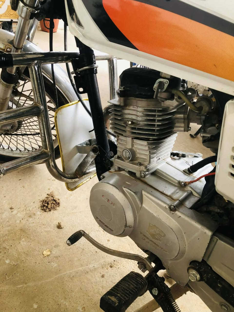 السلام عليكم موطور تايكر 2019 كامل مكمل ربع ماعايزو مصروف علي محرك دمعه كهربائياتو كامله شغاله تواير جدد نشاط فول الشراي يتصل ويتدلل
***********
