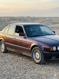 BMW 520 وارد ياباني موديل 1993  رقم كركوك الماني مكينه مسكر  گير عادي ...