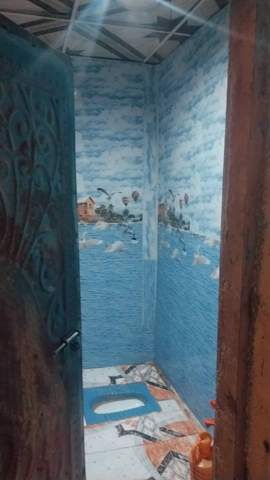 بيت للبيع 170متر وبي قرفتين وصاله وصتقبال وحمام داخلي صحيات وحوش كبير مطبخ لسعر 25مليون وبي مجال للتواصل على هذ رقم *********** البصرة, العراق
