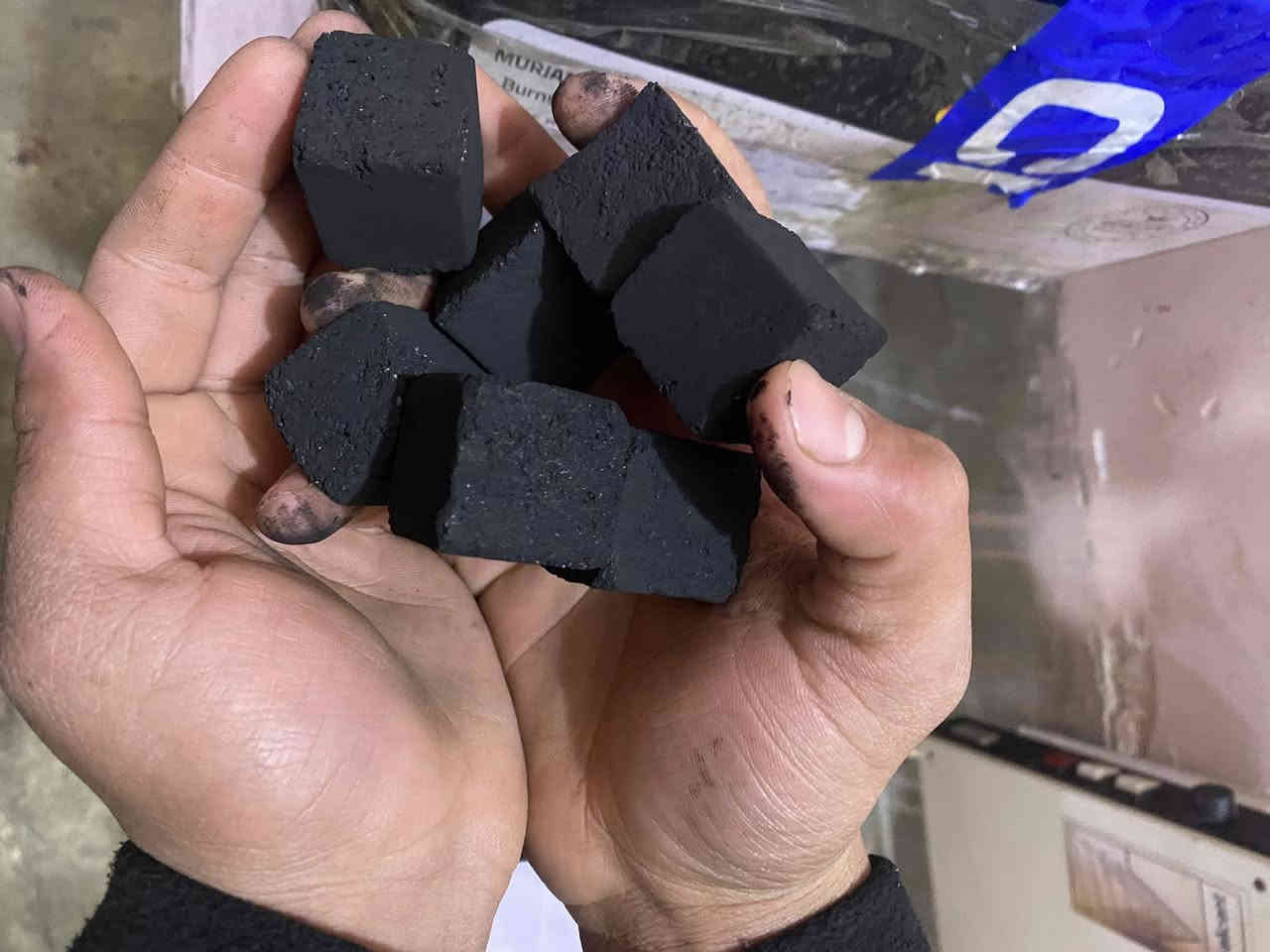 اسلام عليكم
من رخصت لادمن
بسم الله الرحمن الرحيم
الحك عل بلاش فحم نراكيل طبيعي درجه اولا
لاريحه ولا صداع الرأس
السعر الكارتونه ٢٩واذا اكثر من كارتونه نداري بل سعر
الموقع راوه حي العسكري يوجد توصيل الا قضاء عنه مجاني
الرقم ***********
