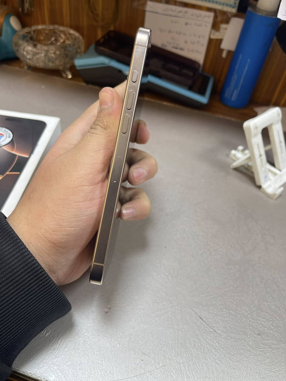 السلام عليكم
iPhone 16 pro max 

ذاكره 256

بطاريه 99‎%‎ قبل يومين نزلت

جهاز نظيف 100 % 

شخط واحد مابي

ضمان ماستر بعد بل ضمان

جهاز مكفول كفاله عامه 

كارتونه كيبل شحن مالته الاصلي 

جهاز معروض 1.500.000

مليون و نص 

العنوان بغداد الجديده النعيريه 

رقم ***********

انستا s6.m16
