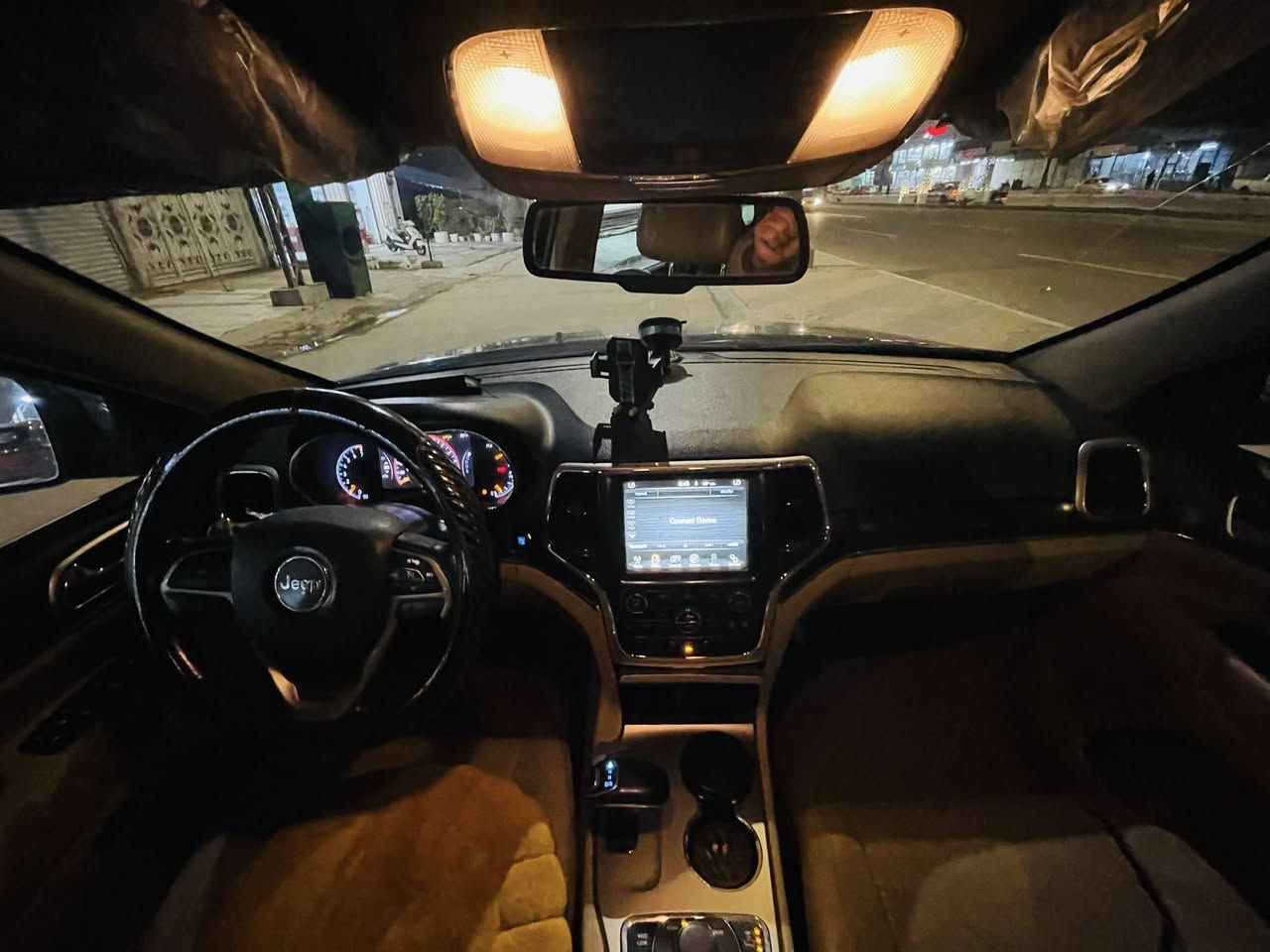 السلام عليكم ورحمة الله وبركاته . جيب (لمتد) 2014خليجي مكفوله كفاله عامه فوول مواصفات لون اسود بنورامه حساسات اماميه و خلفيه گيرموس تدفئه كشنات امامي خلفي شاشه كبير جنطه كهرباء تشغيل ع بعد ٣بصمات جگات خلفي امامي تحكم ستيرن خلفي امامي تدفئه ستيرن كشنات جلد ويلكب ٢٠ تخم تاير جديدلايت زنون اصل رقم بغداد مشروع وطني بأسمي .
السياره ب واقع احله من الصوره 
السعر٢٣٠
رقم صاحب السياره ***********
مكان السياره كربلاء
