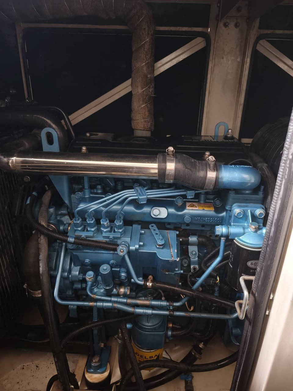 مولد تكسان كاتم
محرك دايو ورأس توليد فرنسي
النضافه 95 %
45 كي في 
ساعات التشغيل 7500 
اي استفسار على خاص او وتساب 
بغداد زعفرانيه ***********
