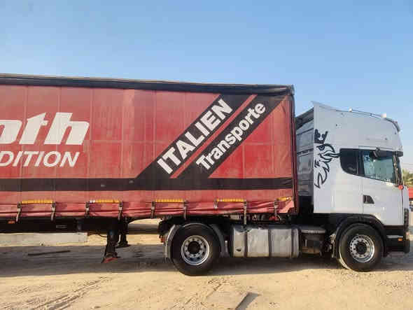 سلام عليكم سياره سكانيا للبيع موديل ٢٠٠٣ انجكتر ١٢٤ تخم تاير راس واعربانه اشمتز دسك كير كوبره رقم انكليزي شرط التحويل مكفوله كفاله عامه السعر ١٨٥ بيه مجال للستفسار ***********
***********
