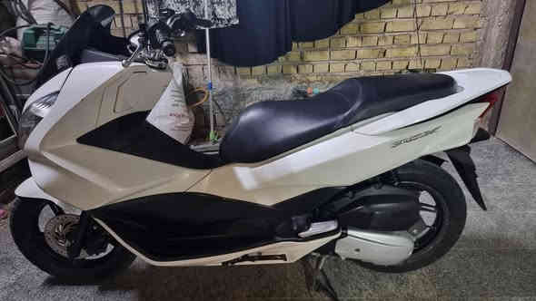 دراجة بي سي اكس جيل الثاني ياباني للبيع الدراجه جديده فول وما ناقصها ايشي صار فتره من نزلتها من الرمبه مكينة 125 محرك وكفرات جديده وبلاديه لون ابيض صدفي دراجه جديده
حساس ازدحام
حساس استان
سويج عدد 2
دهن كله موتل
السعر ٢٠ وبيها مجال
هاذا رقمي ***********
