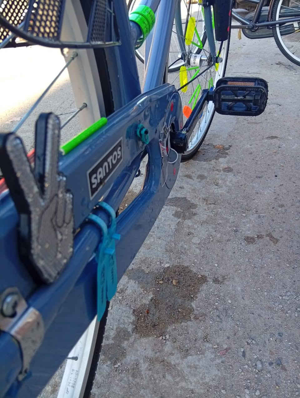 سلام عليكم بايسكل للبيع نضيف كلش بايسكل حيل نضيف سعر 150 اوبي مجال


**إذا كنت صاحب هذا الإعلان وتريد حذفه لأي سبب، رجاءا أرسل رسالة إلى الدعم الفني**