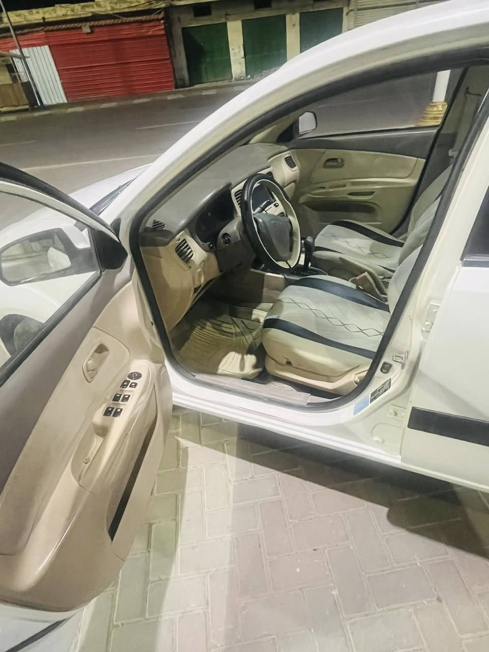 كيا ريو

موديل 2009

محرك 1400

المكان تكريت 

السعر 80 وبيها مجال  

الاستفسار على الرقم ***********
