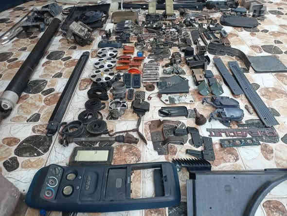 سلام عليكم عيوني رجعنه نشر غراض جمسي لبيع شلع هاي ثاني مره كذبو علينه يكولون امسح منشوره انحه شرايه ويجذبون ابيع شلع غراض جمسي 97 98 هاذ رقم *********** تعال وتدلل خويه
