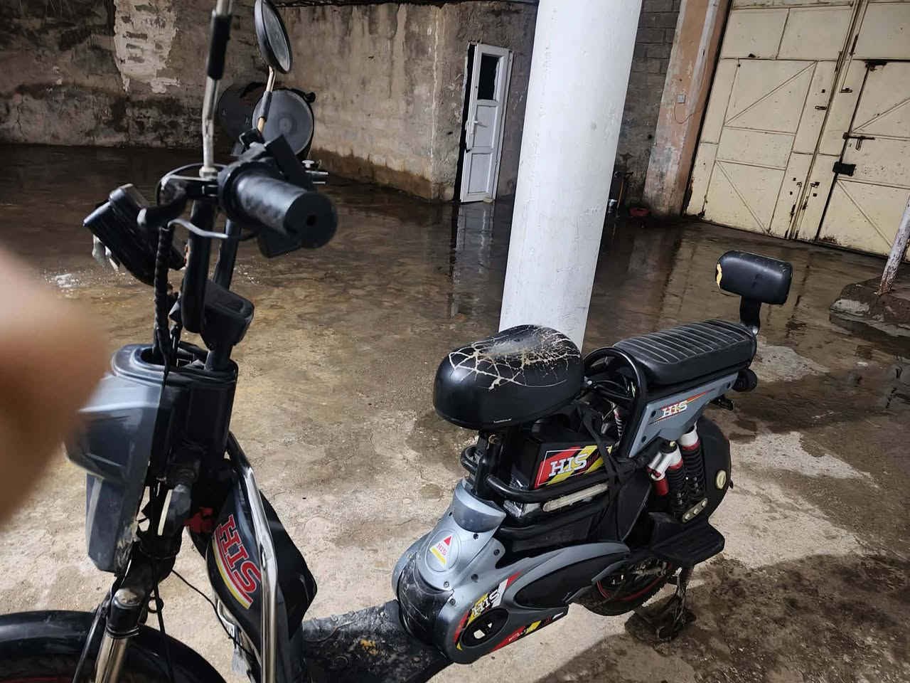 البيع ماطور شحن كل شي جديد بطاريات جديد كلشي شرط سعر خاص ***********
