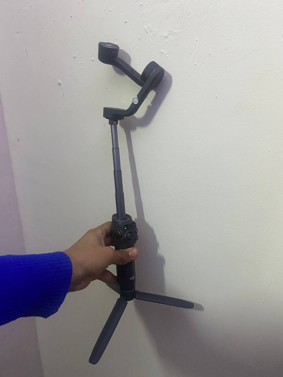 osmo dji6للبيع نضيف جدا
استخدام قليل شخط مبي مكان بغداد الغزاليه 
سعر 100 
رقم هاتف ***********
