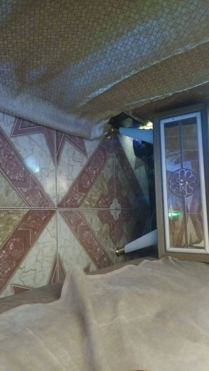 سلام عليكم بيع غرفه تركي درجه أولى اخت جديده وياهن دوشك وزوليه تركي 2×3 وبلازمه حجم 32 ام لأنترنيت سعر الكلي مليون و 800 شد ونقل علينا ومع ظمان شد المكان بغداد دوره رقم الهاتف ***********
