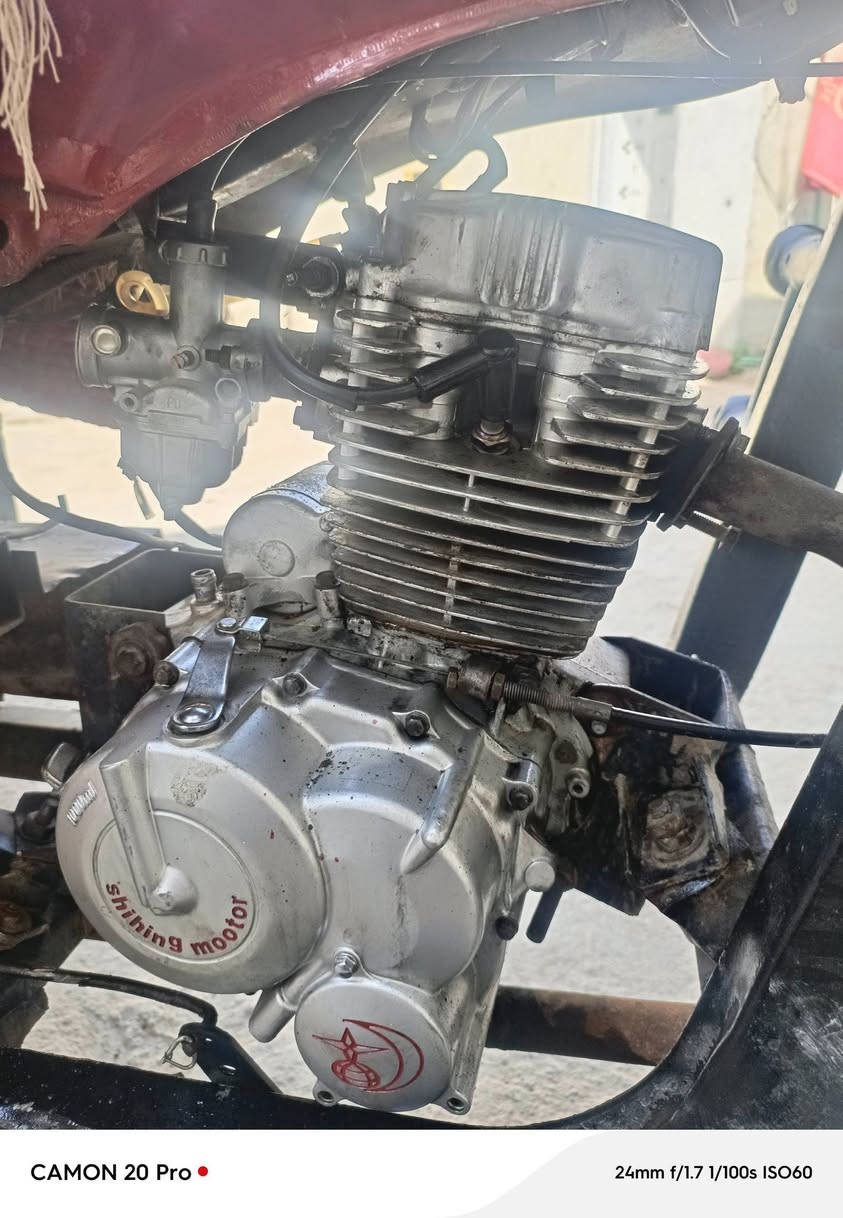 سلام عليكم مكينه تجميع..بس  المكينه فقط 
1يرادلها كازكيت 2اوشفت هندر 3واشر قبق فقط 
اتصل وبيك خير وتدلل *********** مكان حله بكرلي
