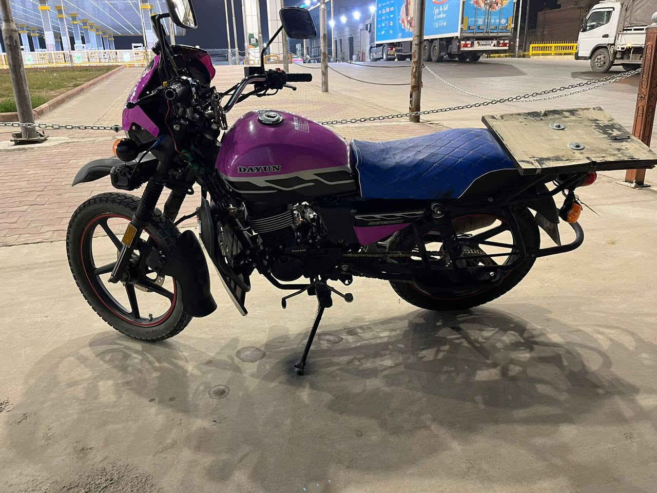 سلام وعليكم دراجه  دايوان جبلي  مديل 23 محرك 200ما مفتوح دراجه مرقمه بغداد رقم ولوحات نكليزي بسمي كهربائيات كله شغاله الدراجه خير من الله تأخذه ربع ما ذب عليه العنوان بغداد الشعب  السعر مليونين و١٠٠ وبيه مجال 
الاستفسار ***********
