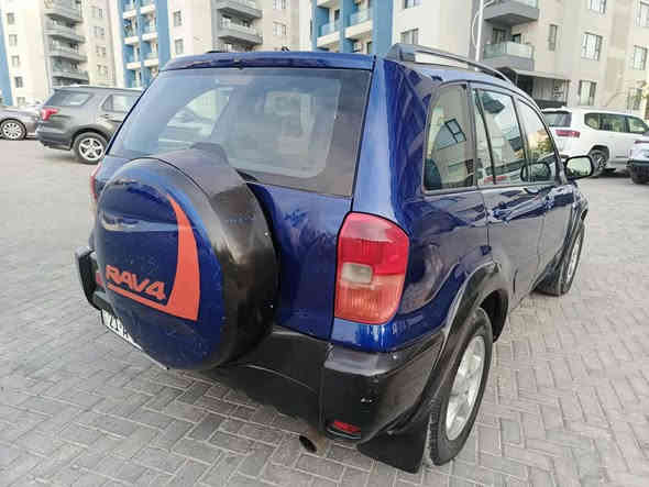 توێتا ڕاڤ فۆر مۆدێل 2000 ،،،،
ئۆتۆماتیک،دەبڵ ئەکسل ئۆتۆ،،،،
تەبرید،  (A. B.S) ،پاوەر،،قفڵ مەرکەزی، جام کارەبا،کەلەو عەینەک،،،،
دووپارچە پەمپە بێ ناوگرتن،،،،بێ لێدران ودەعم،،،،چوارتایەی لۆک ،گێڕو مەکینە وکارەبایی جائیزە،،،،
سەنەوی وژینگەی تازەیە،،
جوابی کۆمێنت و چات نادەمەوە تێل بۆ خاوەنی بکەن هی من نیە 
سعری (62) موعامەلە،،،
گۆڕینەوە ئەکەم،،،
***********
