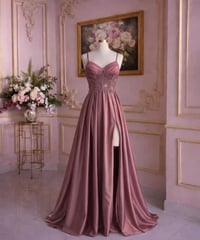 حجم ٣٨ • تلبس ٤٠ • ملبوسه مره وحده