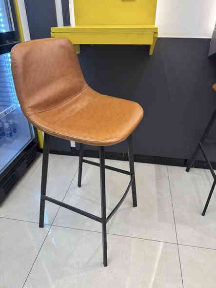 السلام عليكم ستولات عدد 6 للبيع للاستفسار ***********
