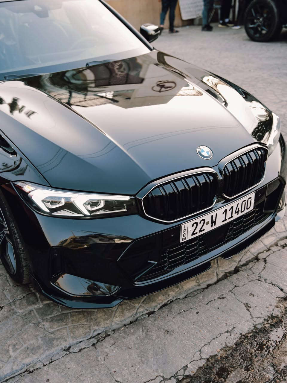 BMW 330i 2023 Twin Turbo
السيارة فول مواصفات لونها اسود ملكي
وارد أمريكي بدون ايرباك بدون دواخل بجم كبس فقط قطعتين صبغ و صفر مسج
السيارة ماشية ١٧ الف ميل
رقم شمالي جديد شبه مميز 11400
بالنسبة للمواصفات نحير منين نبلش السيارة مفولة
أنظمة ذكية
فتحة سقف
رادارات و حساسات امامية و خلفية
نحكمات ستيرن
شفتات رياضية
قطعتين تبريد
اضائة حيوية على طول السيارة
كشنات جلد
نقفل و تفتح مجرد متتقرب منها
بيها 3 وضعيات قيادة ، الإيكو و الكومفورت و السبورت و يطول الشرح عن المواصفات
السيارة جداً نظيفة قبل أسبوعين بدلنالها تخم تايرات ياباني و فحص شامل و إدامة عامة للسيارة و شرط الفحص وين ما تحب
السعر ٢٩ الف دولار و بيها مجال بسيط
صور الحادث والسونار مرفقا
للاستفسار ***********
