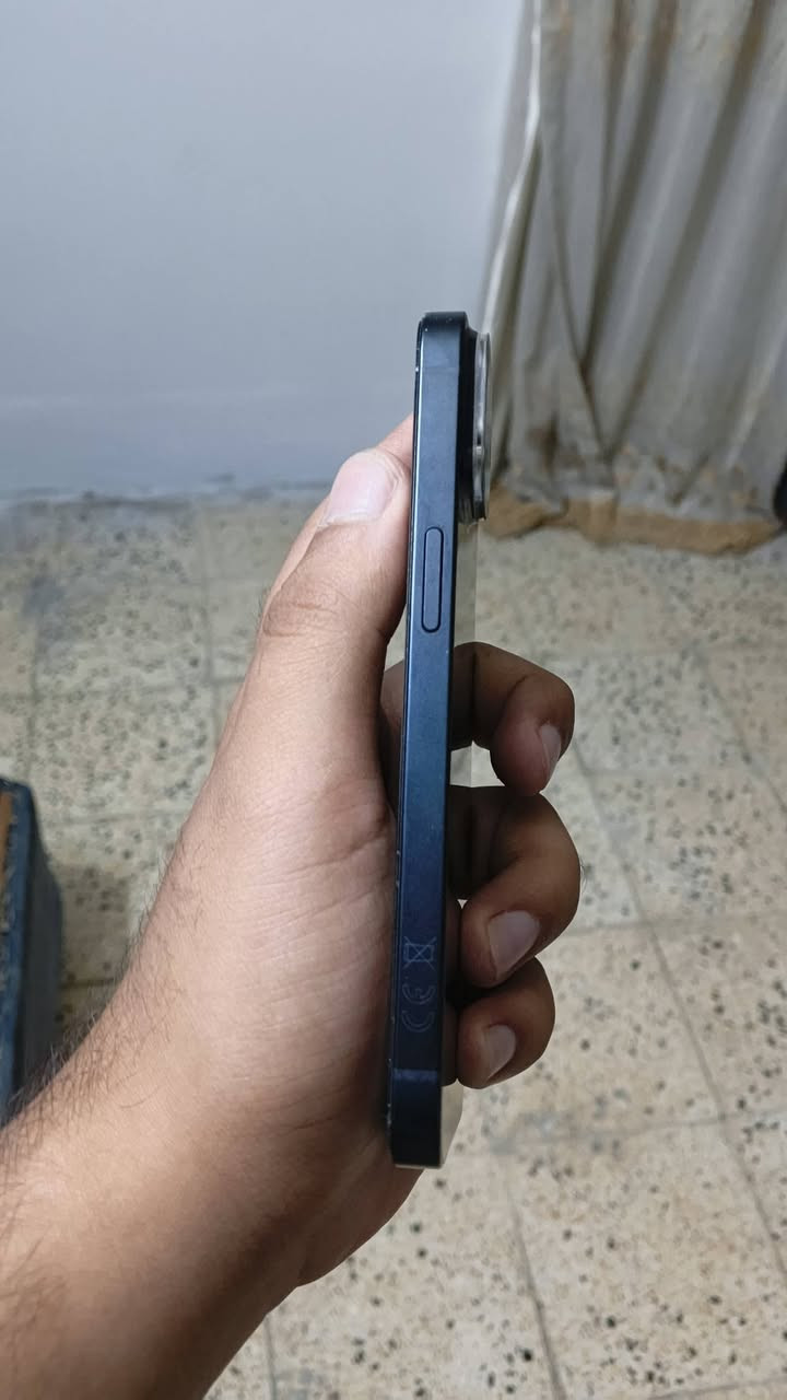 ايفون 14 
ذاكرة 128 
بطارية 87 ((بلادي))
التلفون شرط ضد الماي لا مفتوح ولا واصل مصلح 
((فقط السيم مايشتغل مفتوح تخطي))
باقي التلفون شرط
السعر 325 وبيه مجال بسيط 
مكاني موصل / ايسر 
*********** واتس اب
