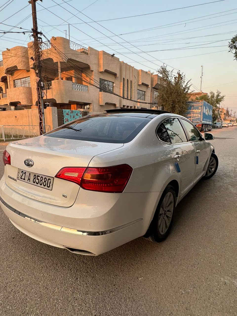 السلام عليكم 🫡
للبيع كيا كادينزا  (ملكي VIP )  رقم شمالي بسمي سنويه هزه رقم جديد تريد وكاله تريد تحويل السياره خليجي موديل  2011
فول مواصفات 1/1
سعه المحرك 3.5دوش
سيارة مال بيت  
بانوراما 
حساسات أمامية 
حساسات خلفية
تبريد قطعتين
بصمه ترحيب 
مقاعد جلد +وكهرباء
مري شفط +شارة بل مري 
بردة خلفية كهرباء 
كامره خلفية
لد امامي وخلفي
سيارة جاهزه ونظيفة من كل نواحي كير محرك كهربائيات تخم تاير  جديد 
بيها مكانين تكحيل كارت 
 والباقي مكفوله من ضربه وصبغ وتبديل  
مكان سيارة بغداد الزعفرانيه 
السعر 126متواجد رقم فقط ***********
