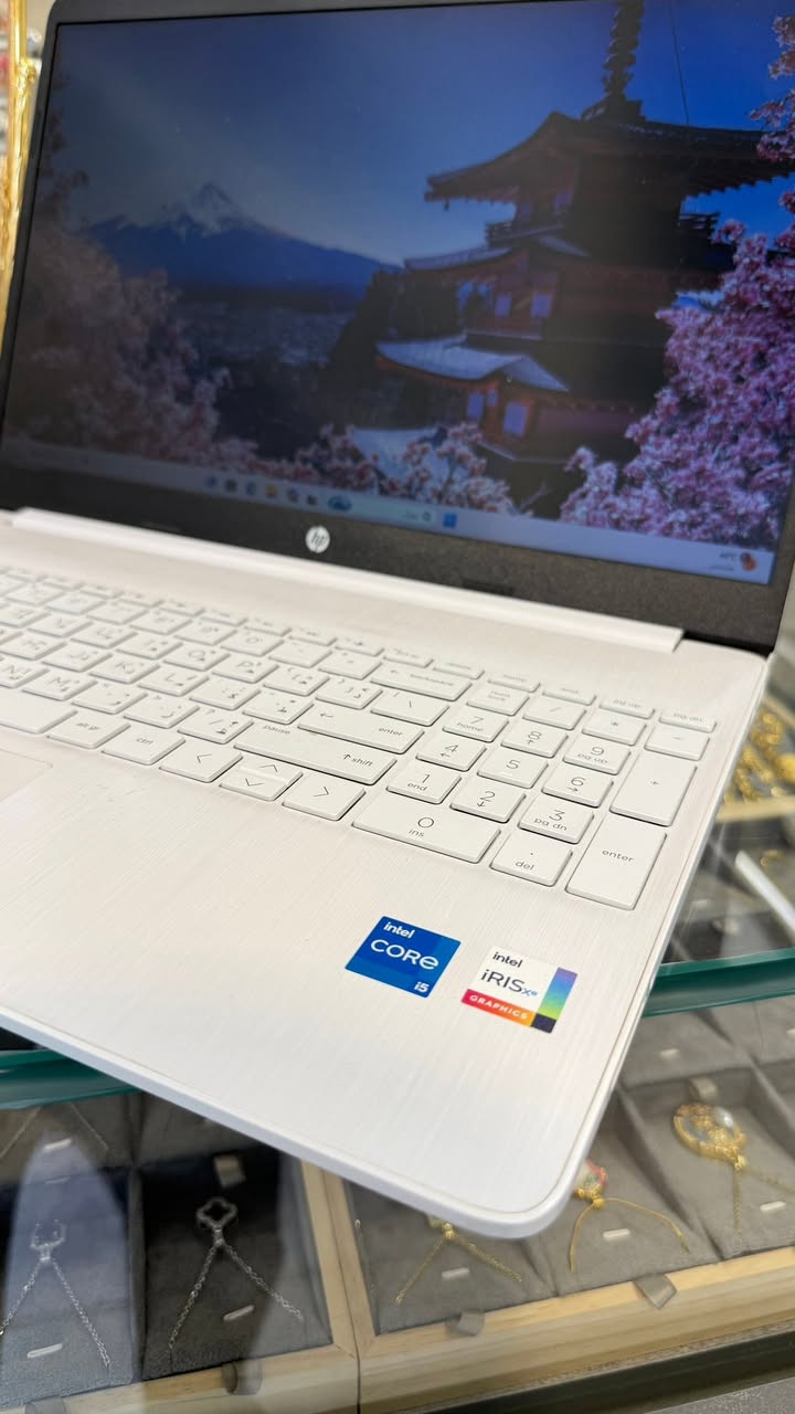 لابتوب hp نضافه 100%

 hp 15s  لون لابيض داخل وخارج 
المعالج i5 (intel Core i5-1235U)
الجيل 12 in
RAM 8
الهارد(التخزين) 512 -SSD
حجم الشاشة  15.6 full HD مضاد للانعكاس 
البطارية 3 خلايا (41WH)
الجهاز نضافة 100%
استخدام شخصي جدا جدا بسيط 
كامل الملحقات 
سعر 560 الف 
للاستفسار واتساب فقط
***********
