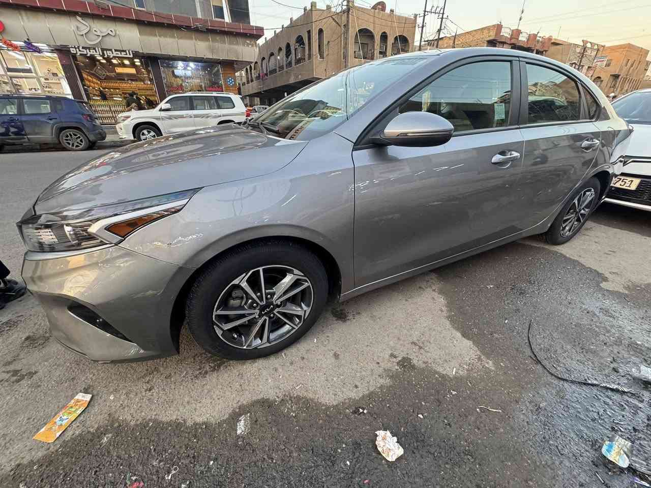 سلام عليكم فورتي 2023 بغداد بسمي ثاني يوم احولك رقم نكليزي سيارة حادث بس دعامية مبدله فقط بدون اي صبغ مكفوله سيارة كفاله عامة قطرة صبغ ماكو ولابرغي بيه مفتوح بلادي على وضع الشركة تفحص يلاتاخذ سونار  صور الحادث بمنشور بغداد الجديده شارع مسبح اتصل ***********
