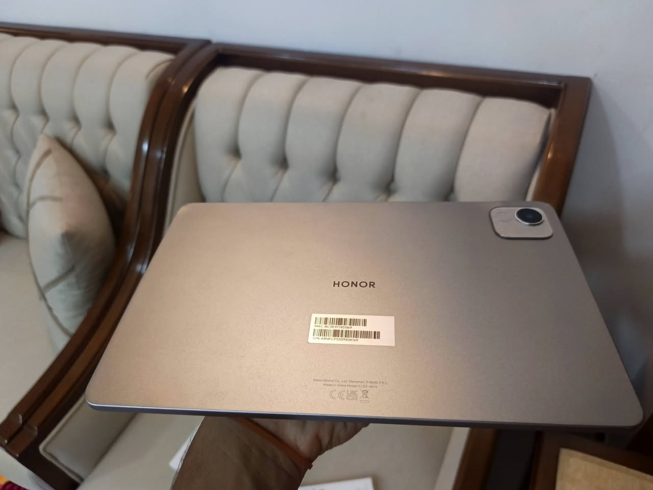مرخصة الادمن... 
ايباد HONOR  Padx9a
مواصفات 
ذاكره ١٢٨ 
رام 8تيربو 
بطاريه 8300
 ايباد نضيف مابي شخط مع كامل ملحقاته  
+ قلم الايباد  يدعم راحة اليد 
*********** واتساب 
نجف توصيل مجاني  
السعر ٣٢٥ وبي مجال قليل
