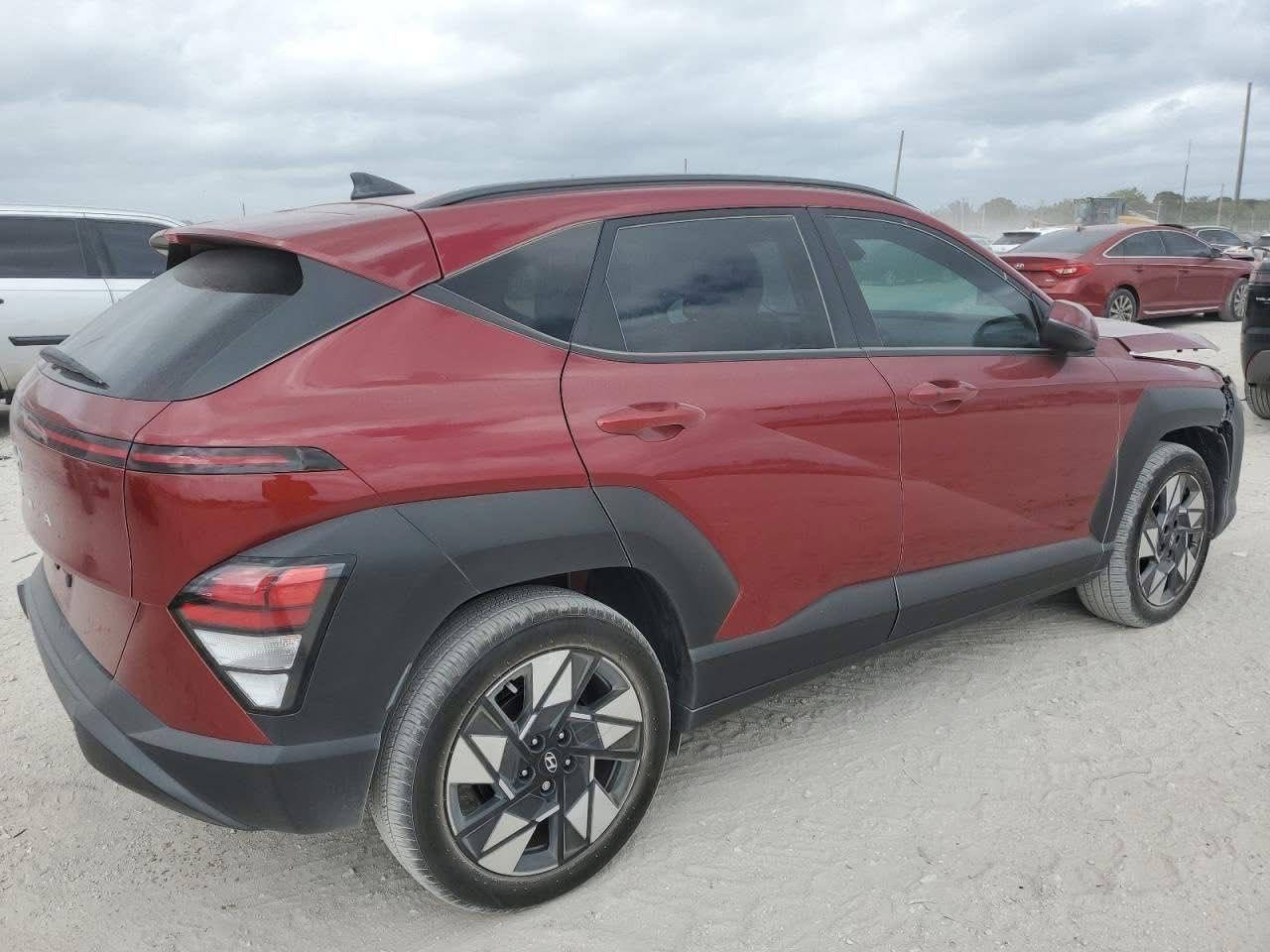 السلام عليكم
كونا ٢٠٢٤ مرقم بغداد بسمي

ماشية 10 الاف 

وارد امريكا ضرر كما موضح بل صور والسونار فقط بنيد صبغ نفسه بدون فتح ليبل واحد (ايرباك الدركه فقط)

المواصفات 

بصمه تشغيل /بصمه ابواب /بصمه صندوق 

مصابيح LED امامية 

مصابيح LEDخلفية

رادار امامي تحديد مسار +بريك ذاتي رادار جانبي + نقطه عمياء

ورادار خلفي تنبيه عبور +ابريك ذاتي 

نظام الملاحه Gps

تشغيل عن بعد

سايد بريك كهريائي بصمه 

لايتات امامية عدسات زنون 

كشن السايق كهربائي 

تبريد قطعتين 

شاشة نظامي Apple Carplay+Android السعر 180 وبيها حك الجيه واي استفسار الاتصال ع رقم *********** مكاني بغداد
