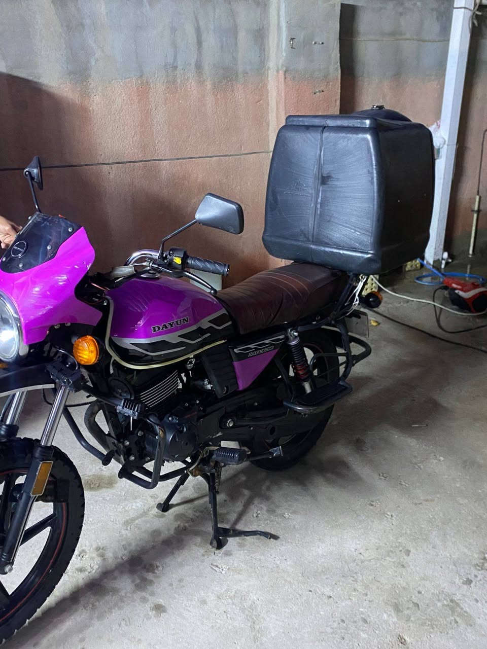 دراجه دايوان جبلي مديل ٢٣ نازله بل ٢٥ مابيها اي نقص سعر مليونين ٣٠٠ رقم بغداد نكليزي لعنوان بغداد البياع


**إذا كنت صاحب هذا الإعلان وتريد حذفه لأي سبب، رجاءا أرسل رسالة إلى الدعم الفني**