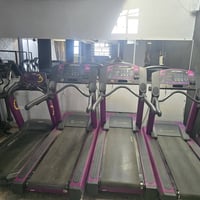 قاعه للبيع • كامل الاجهزه • ارضيات ٢٢٠ قطعه
