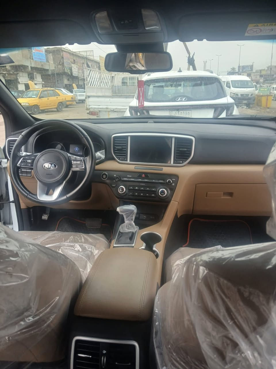 السلام عليكم سياره سبورتج موديل 2021 رقم بغداد بصمه خليجي محرك 2000مكفوله من الصبغ والحادث ‭٠٧٧١ ٠٠٣ ٣٩٣٦‬
