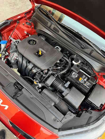 سلام عليكم للبيع كيا فورتي موديل23 لسياره كلش جديده ماشيه40 الف وارد أمريكي حادث امريكا بس بنيد او انصبغ بيها بل عراق جاملغ او باب لسياره جديده الى ابعد حد السياره نص فول مودات قياده تحكم استيرن تحديد مسار مانع اصندام 
السعر 145 ورقه بيها مجال جداً بسيط
للاستفسار

***********
