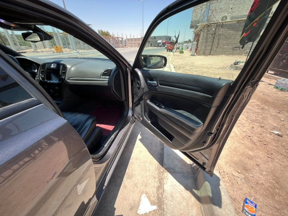 اوباما 2019 فول موصفات S كصة جنطة محرك كير حداد كفالة تخم تاير محرك ٣٦٠٠ سياره جاهز من كلشي ما عد كمبريسر تبريد فقط البيع او مراوس بجيب متومة طبق الأصل بغداد سعر 80 مكان البصره ***********
